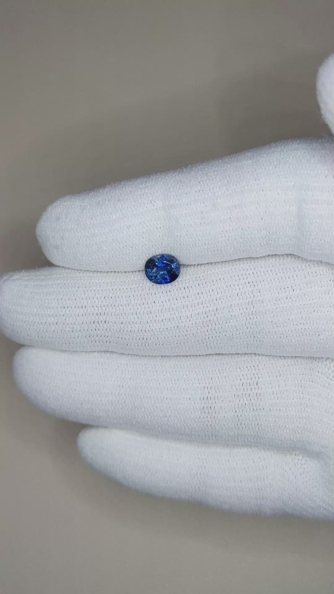 0.83 Ct. Bi Color / Parti Sapphire from Ceylon (Sri Lanka) Size Video