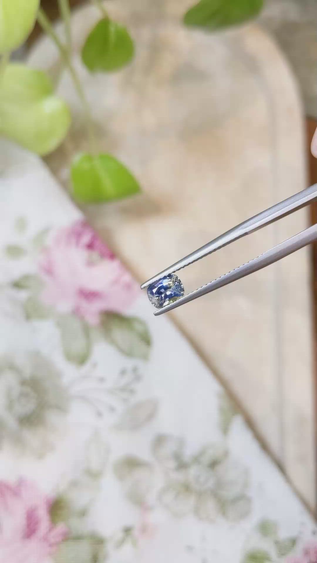 0.95 Ct. Bi Color Sapphire from Ceylon (Sri Lanka) Size Video