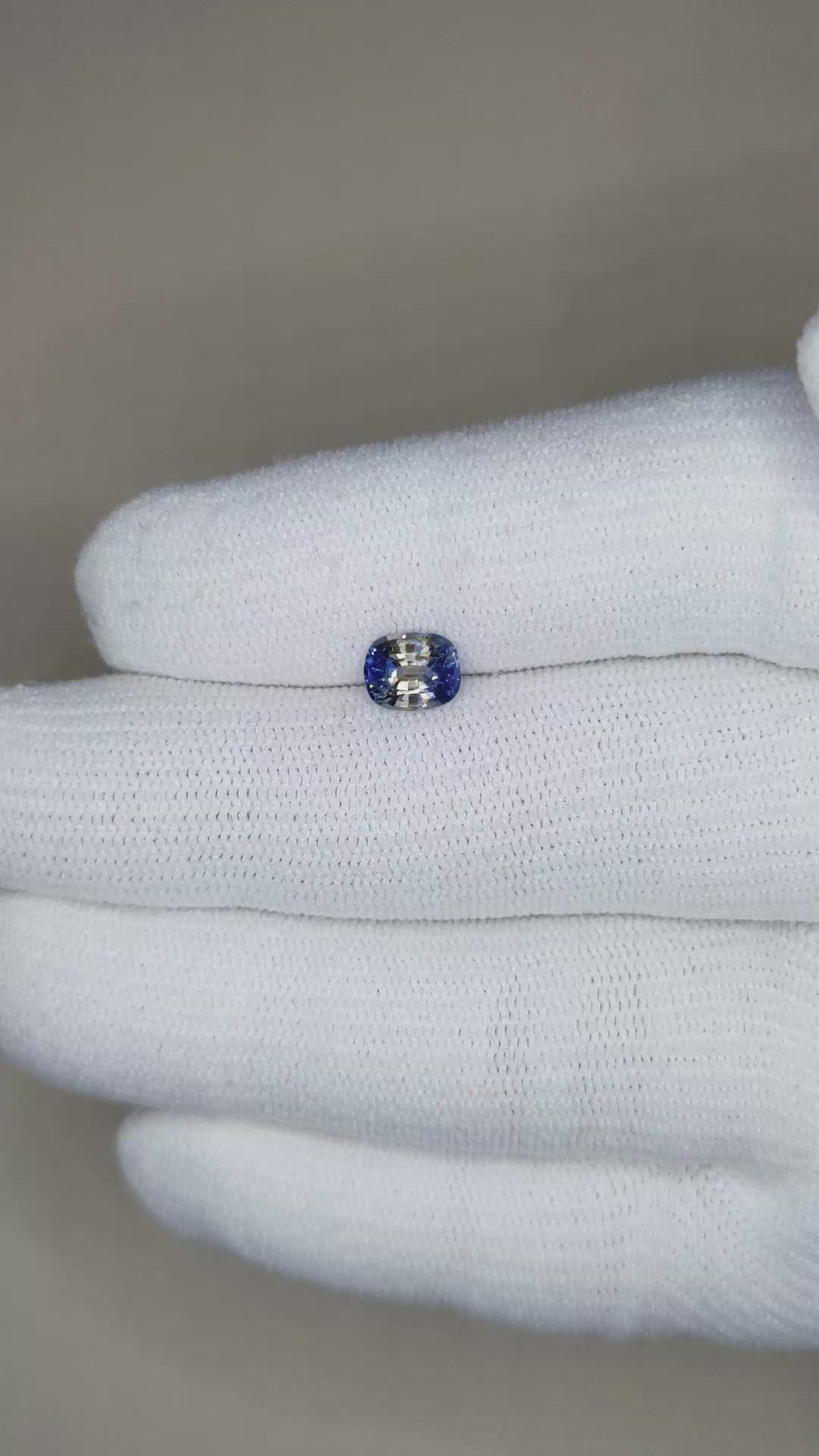 1.07 Ct. Bi Color / Parti Sapphire from Ceylon (Sri Lanka) Size Video