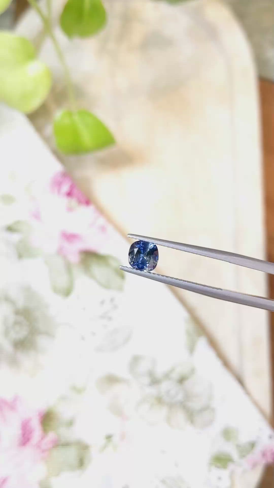 1.19 Ct. Bi Color Sapphire from Ceylon (Sri Lanka) Size Video