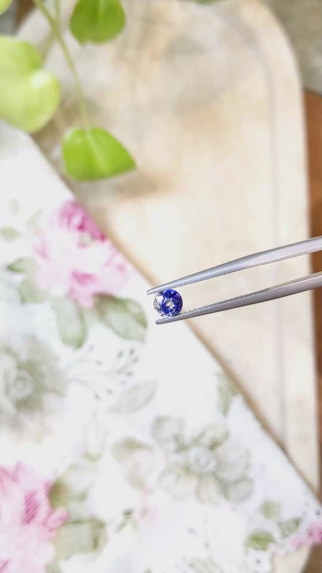 0.63 Ct. Bi Color Sapphire from Ceylon (Sri Lanka) Size Video