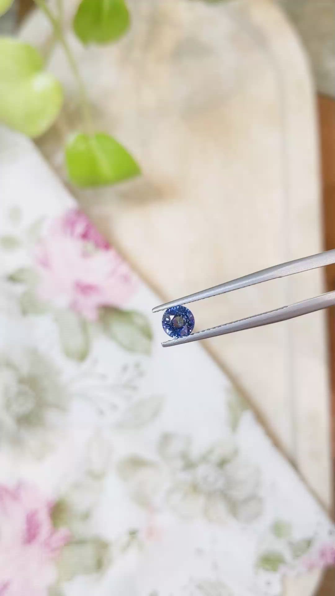 0.74 Ct. Bi Color Sapphire from Ceylon (Sri Lanka) Size Video