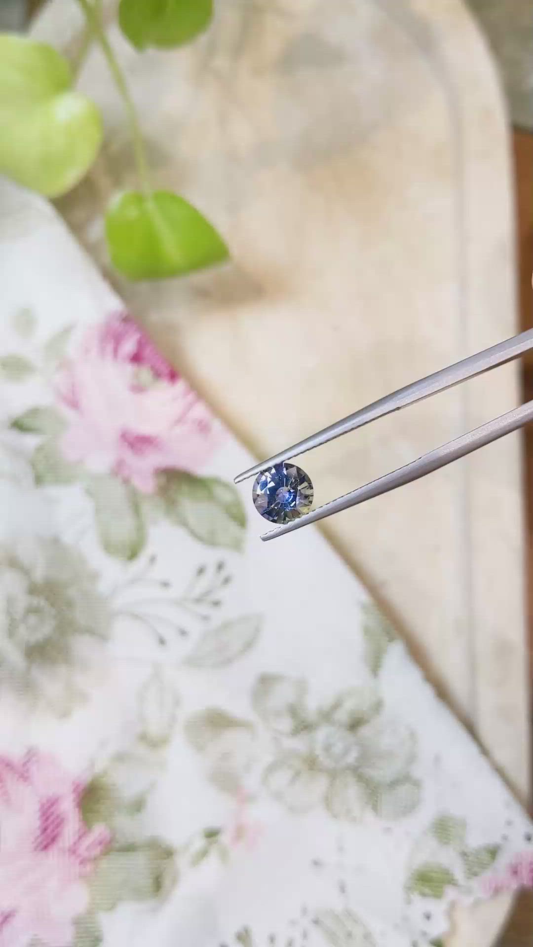 1.43 Ct. Bi Color Sapphire from Ceylon (Sri Lanka) Size Video