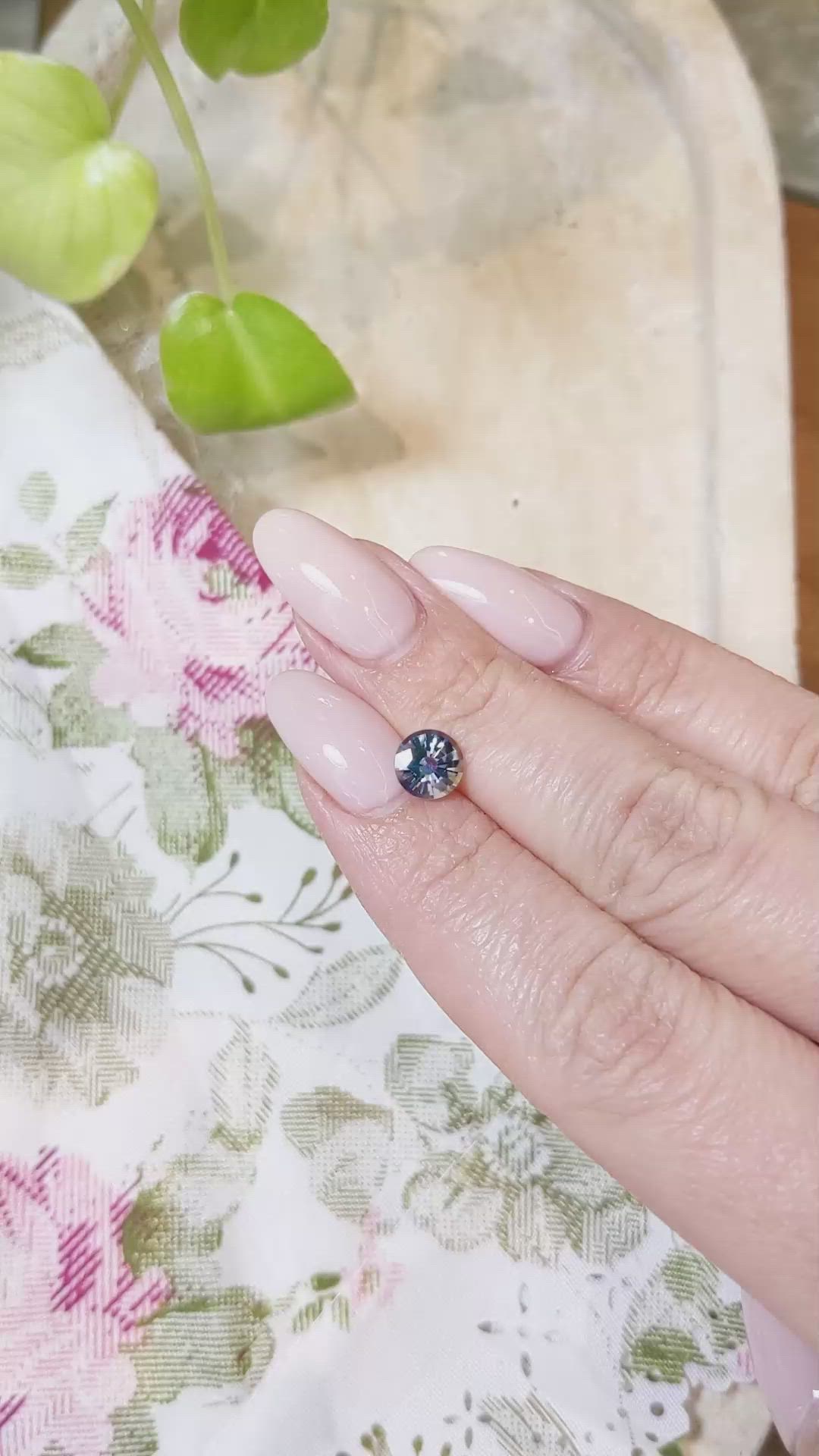 1.43 Ct. Bi Color Sapphire from Ceylon (Sri Lanka) Size Video