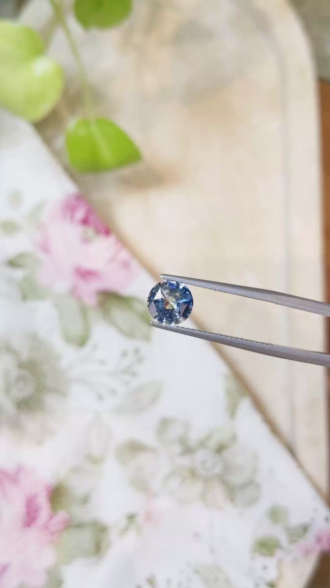 1.83 Ct. Bi Color Sapphire from Ceylon (Sri Lanka) Size Video