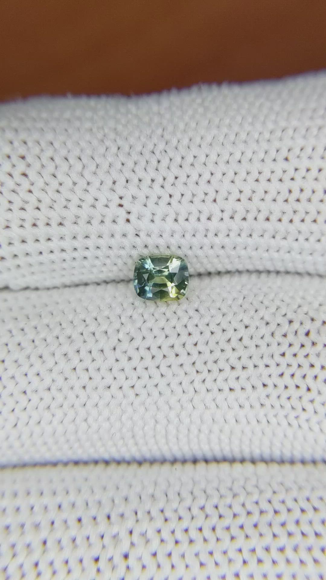 0.57 Ct. Yellowish Green Sapphire from Ceylon (Sri Lanka) Size Video