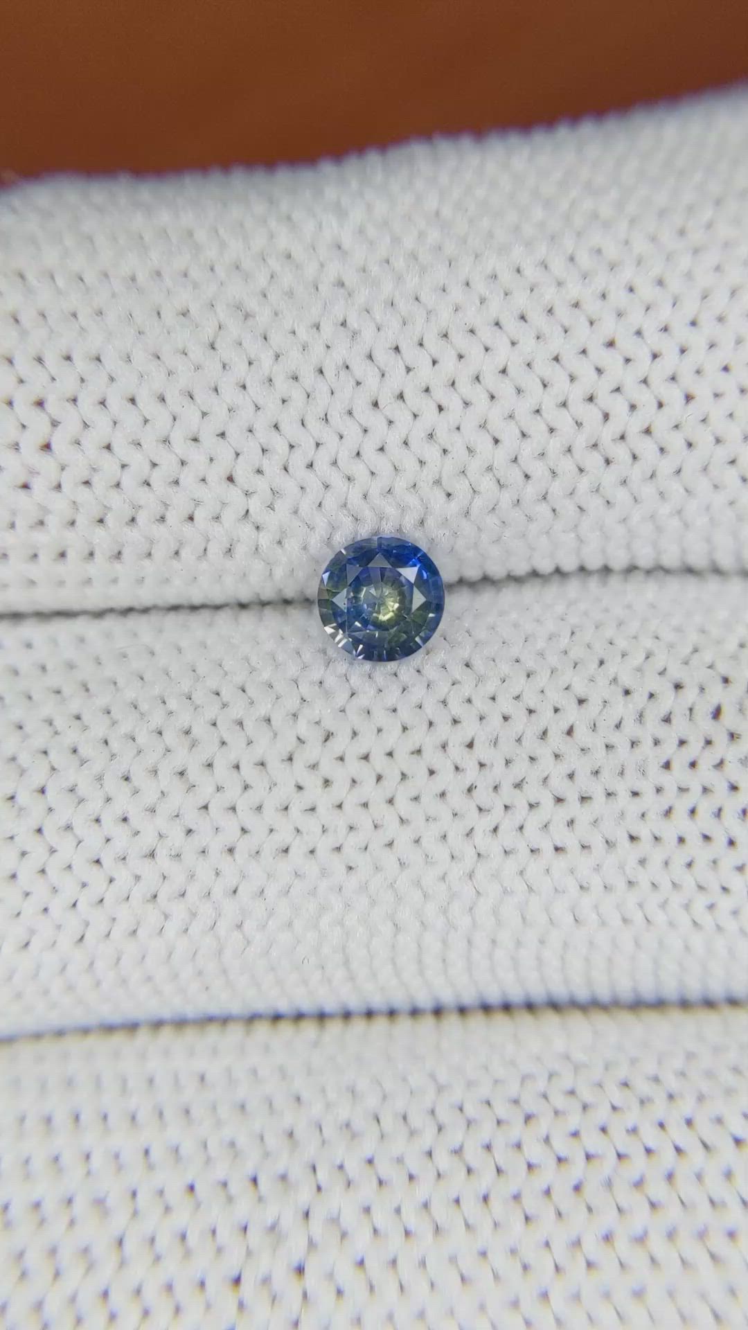 0.46 Ct. Bi Color Sapphire from Ceylon (Sri Lanka) Size Video