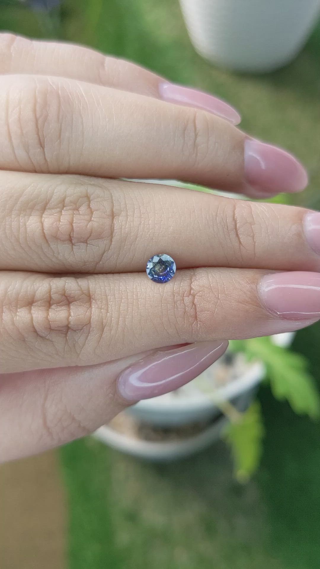 0.46 Ct. Bi Color Sapphire from Ceylon (Sri Lanka) Size Video