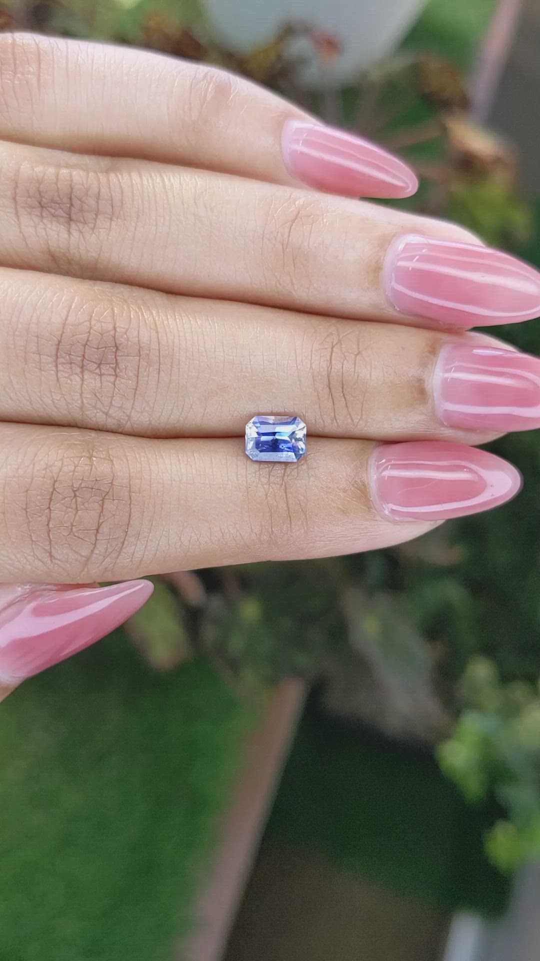 1.11 Ct. Bi Color Sapphire from Ceylon (Sri Lanka) Size Video