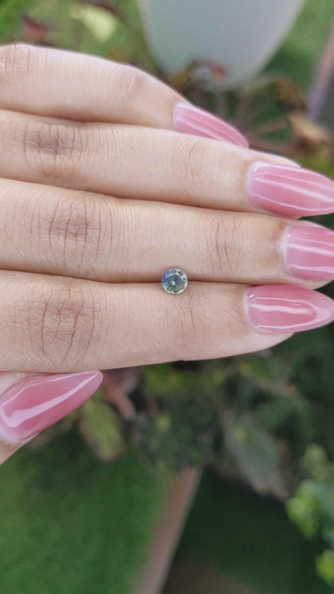 0.46 Ct. Bi Color Sapphire from Ceylon (Sri Lanka) Size Video