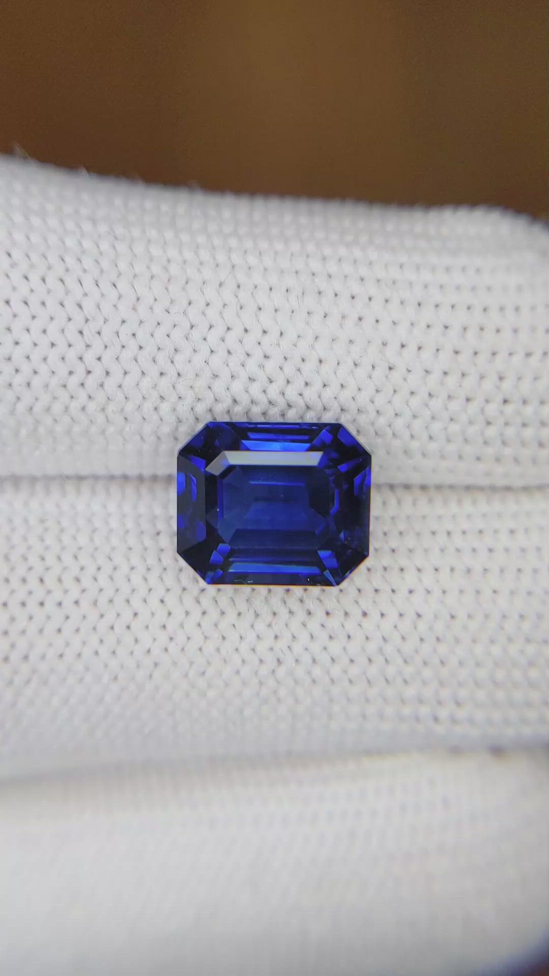 6.32 Ct. Blue Sapphire from West Africa Size Video