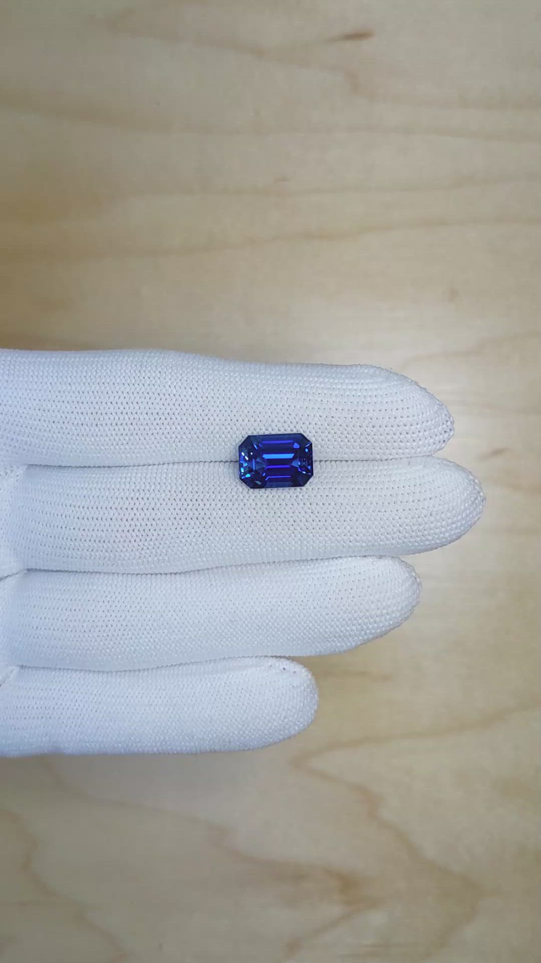6.28 Ct. Blue Sapphire from Ceylon (Sri Lanka) Size Video