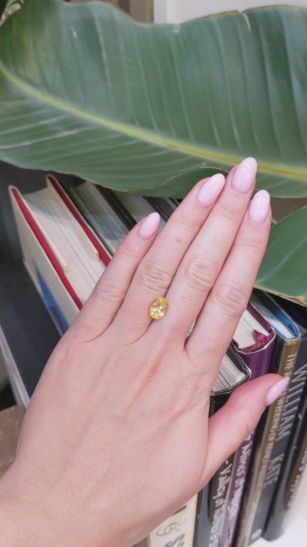 3.02 Ct. Yellow Sapphire from Ceylon (Sri Lanka) Size Video