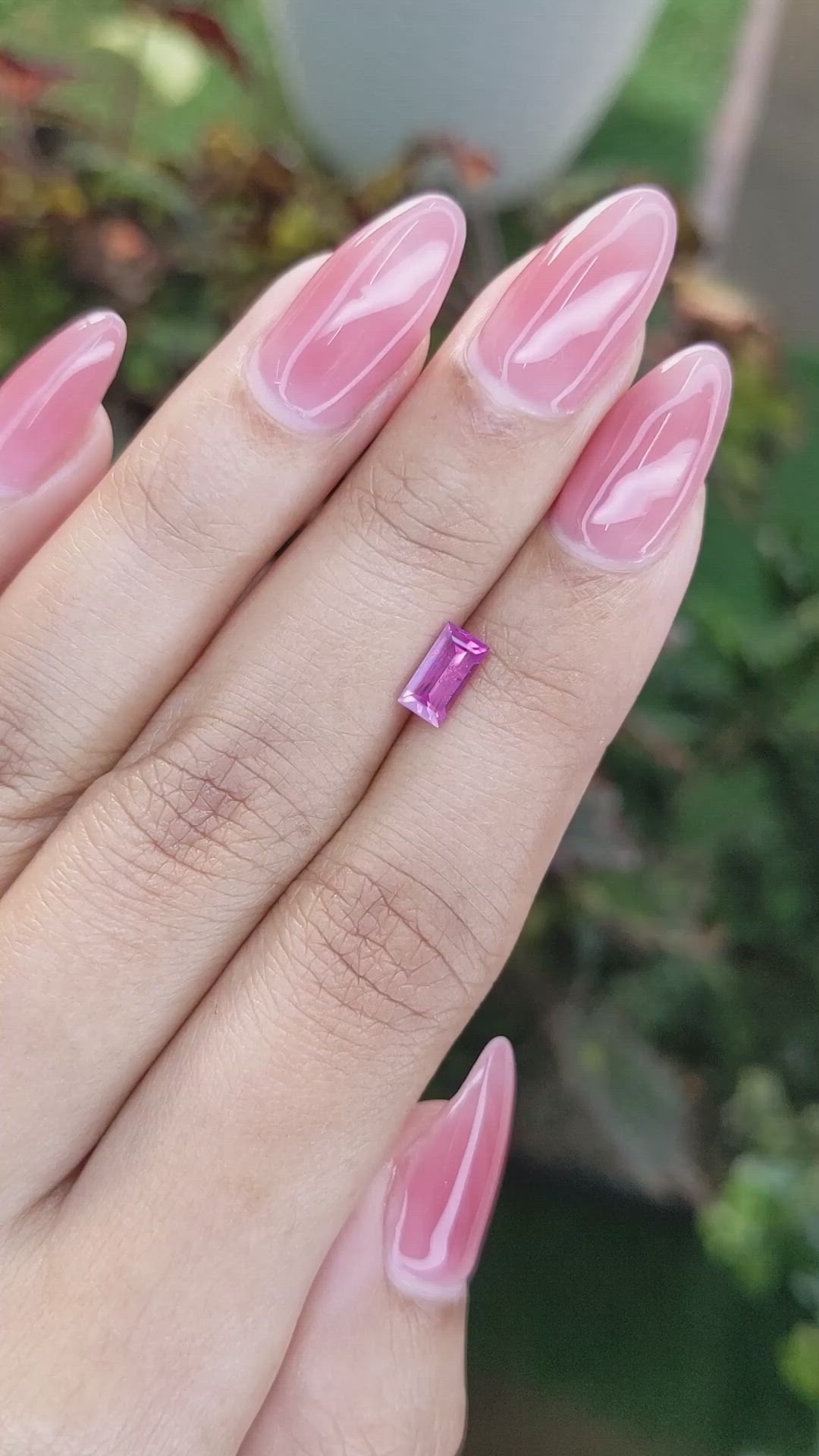 0.79 Ct. Pinkish Purple Sapphire from Ceylon (Sri Lanka) Size Video