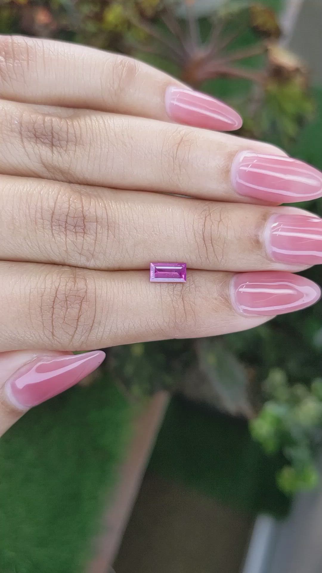 0.79 Ct. Pinkish Purple Sapphire from Ceylon (Sri Lanka) Size Video
