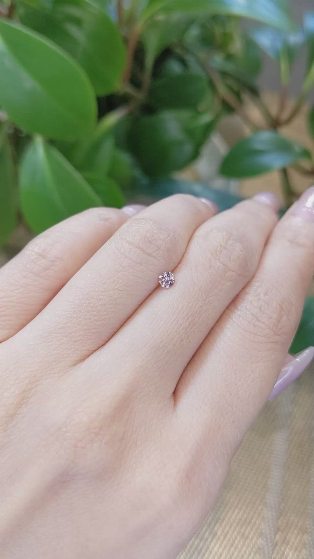 0.20 Ct. Peach Sapphire from Montana Size Video