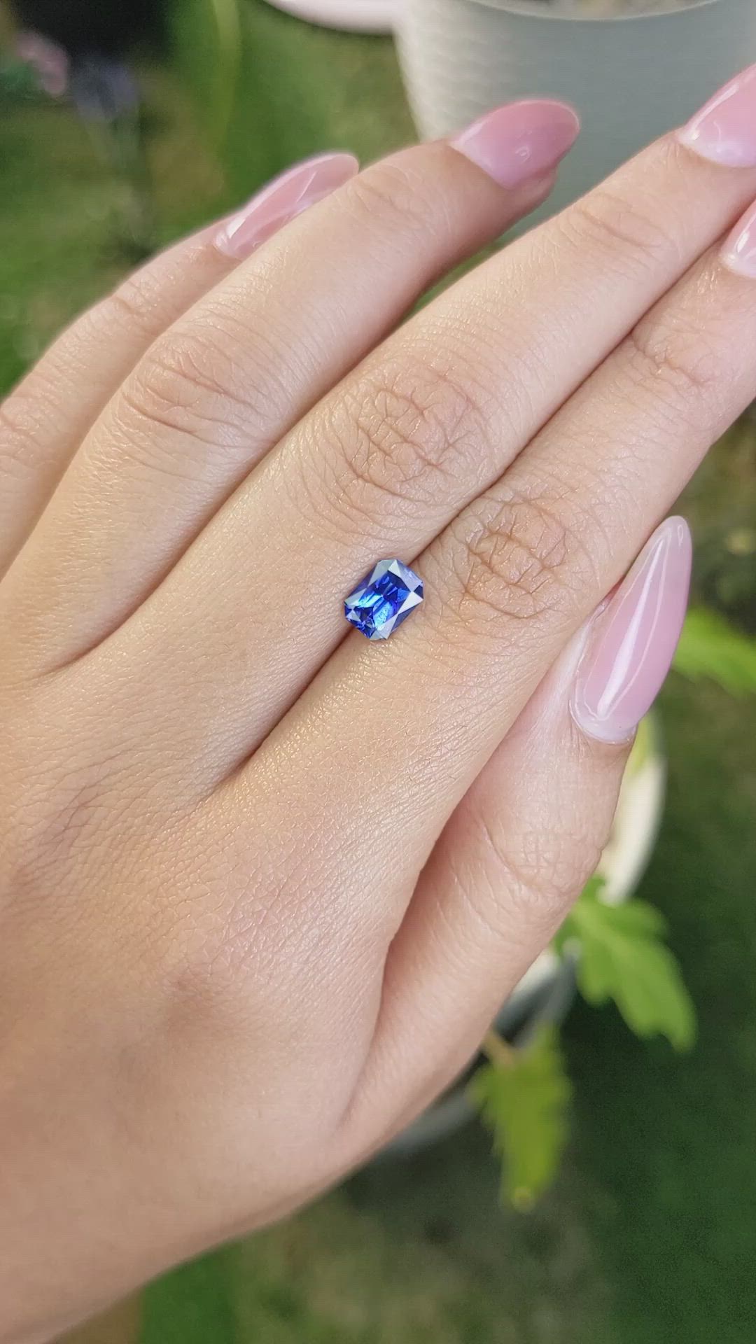 1.32 Ct. Blue Sapphire from Ceylon (Sri Lanka) Size Video