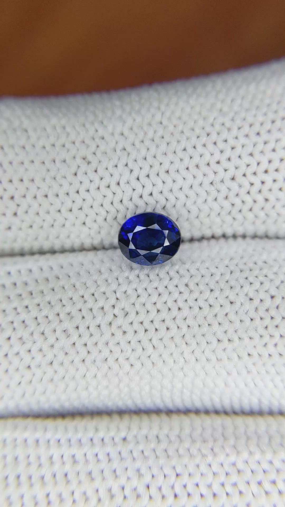 1.29 Ct. Blue Sapphire from Ceylon (Sri Lanka) Size Video
