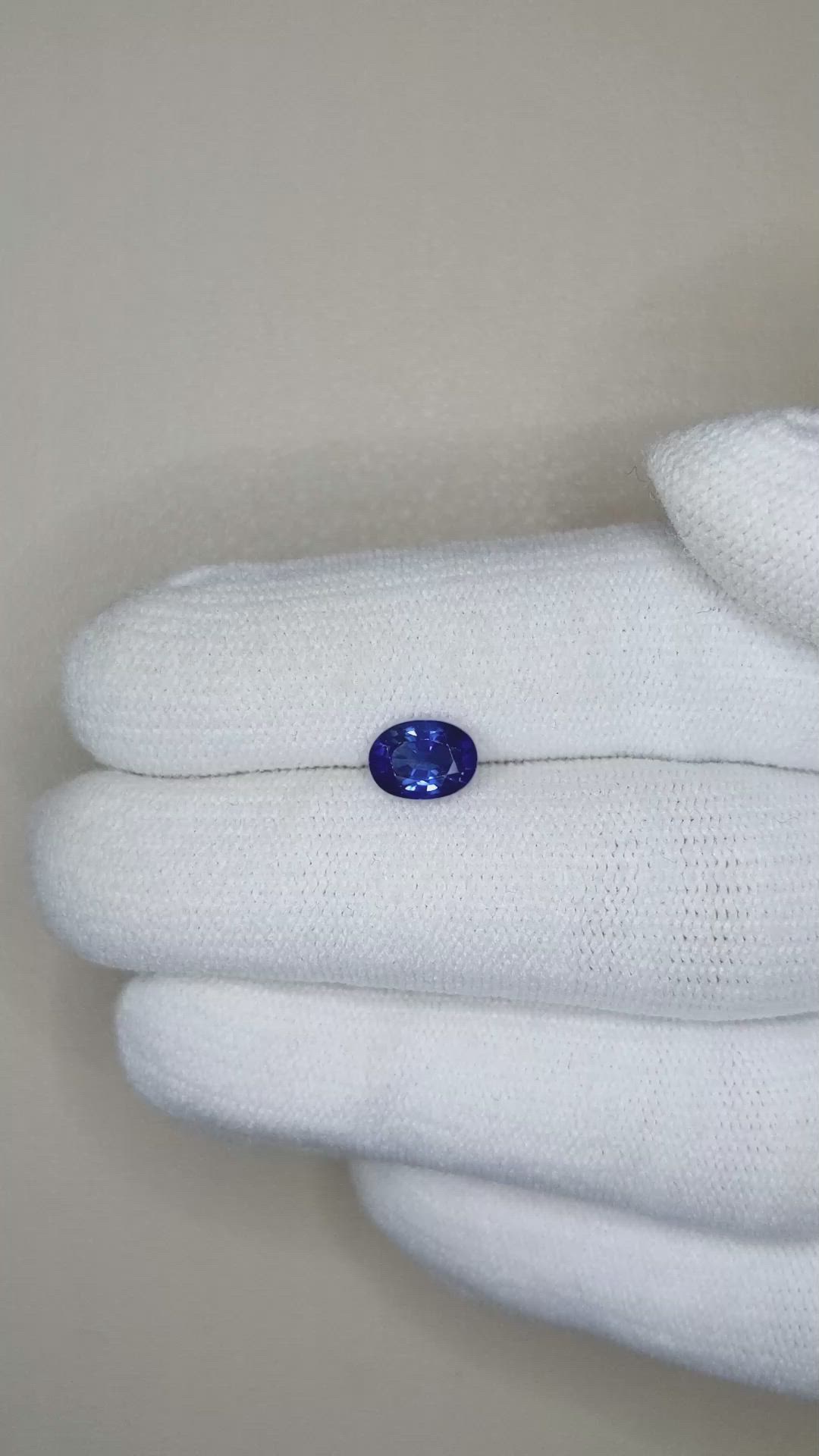1.38 Ct. Blue Sapphire from Ceylon (Sri Lanka) Size Video