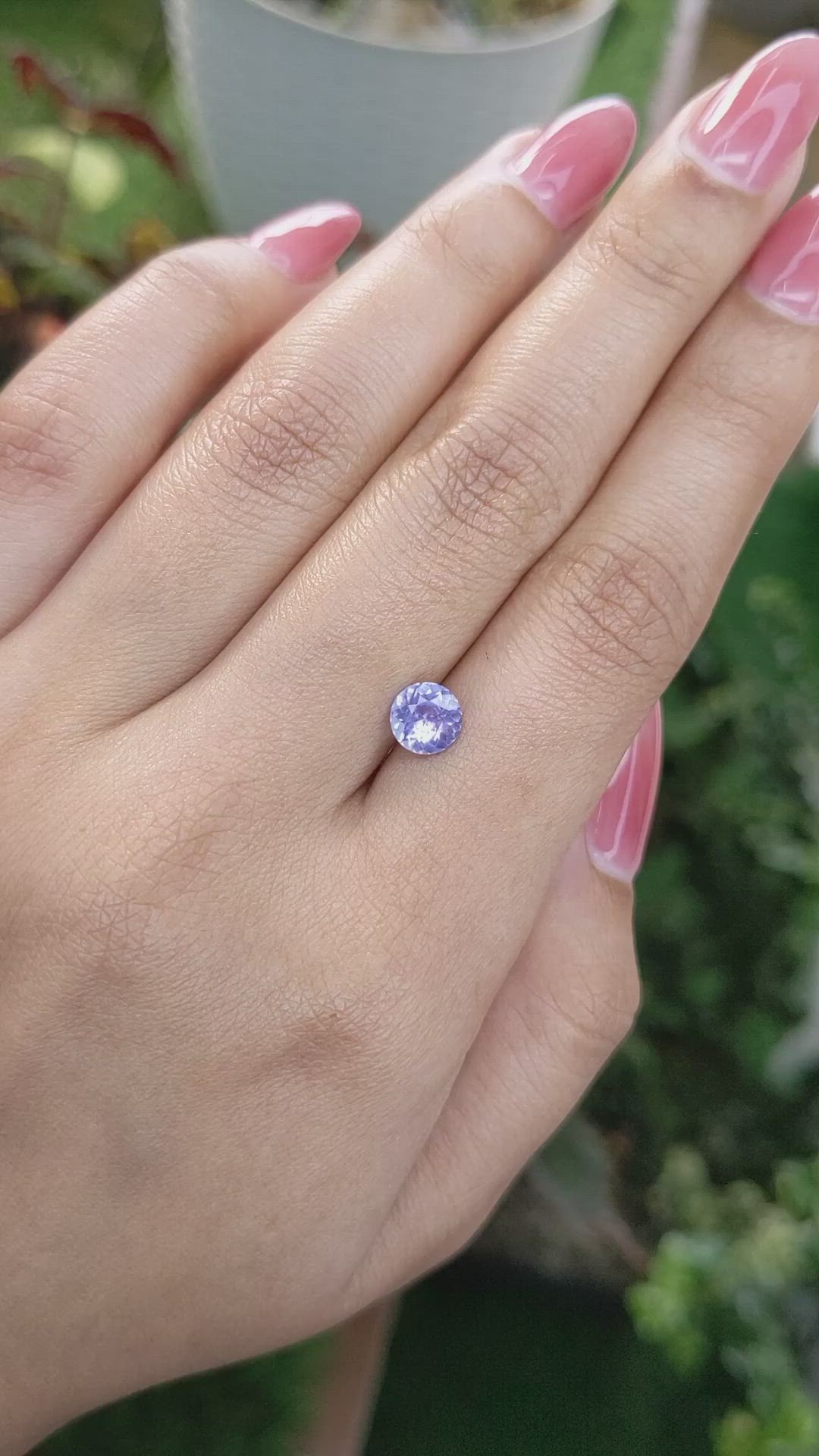 1.01 Ct. Violet Sapphire from Ceylon (Sri Lanka) Size Video