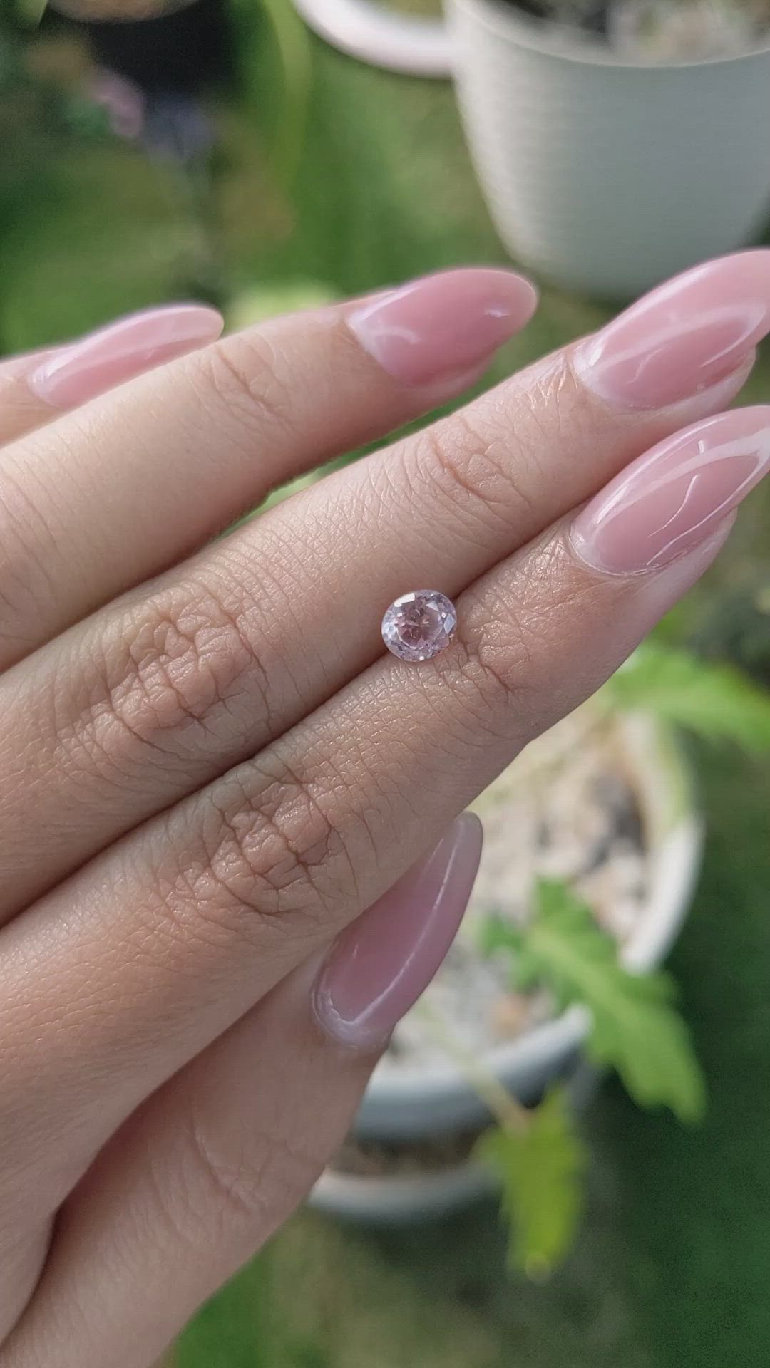 0.90 Ct. Padparadscha Sapphire from Ceylon (Sri Lanka) Size Video