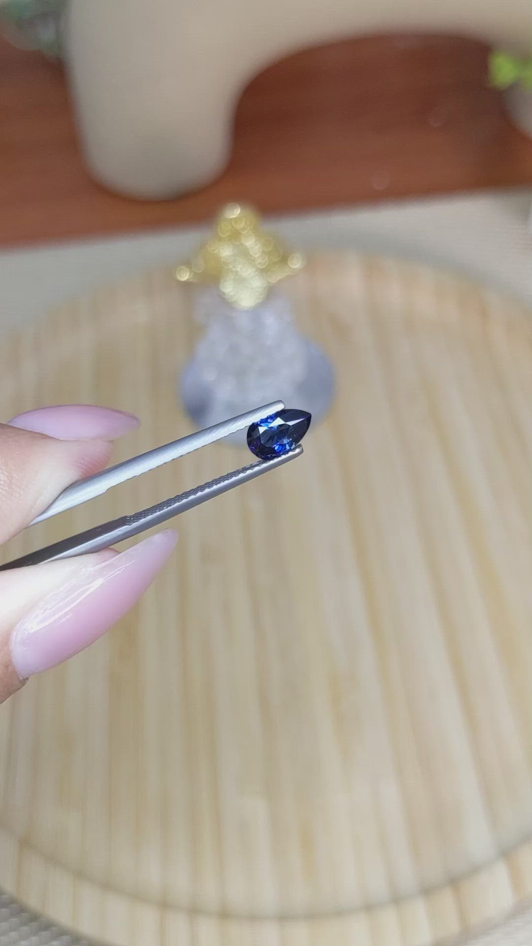 0.81 Ct. Blue Sapphire from Ceylon (Sri Lanka) Size Video