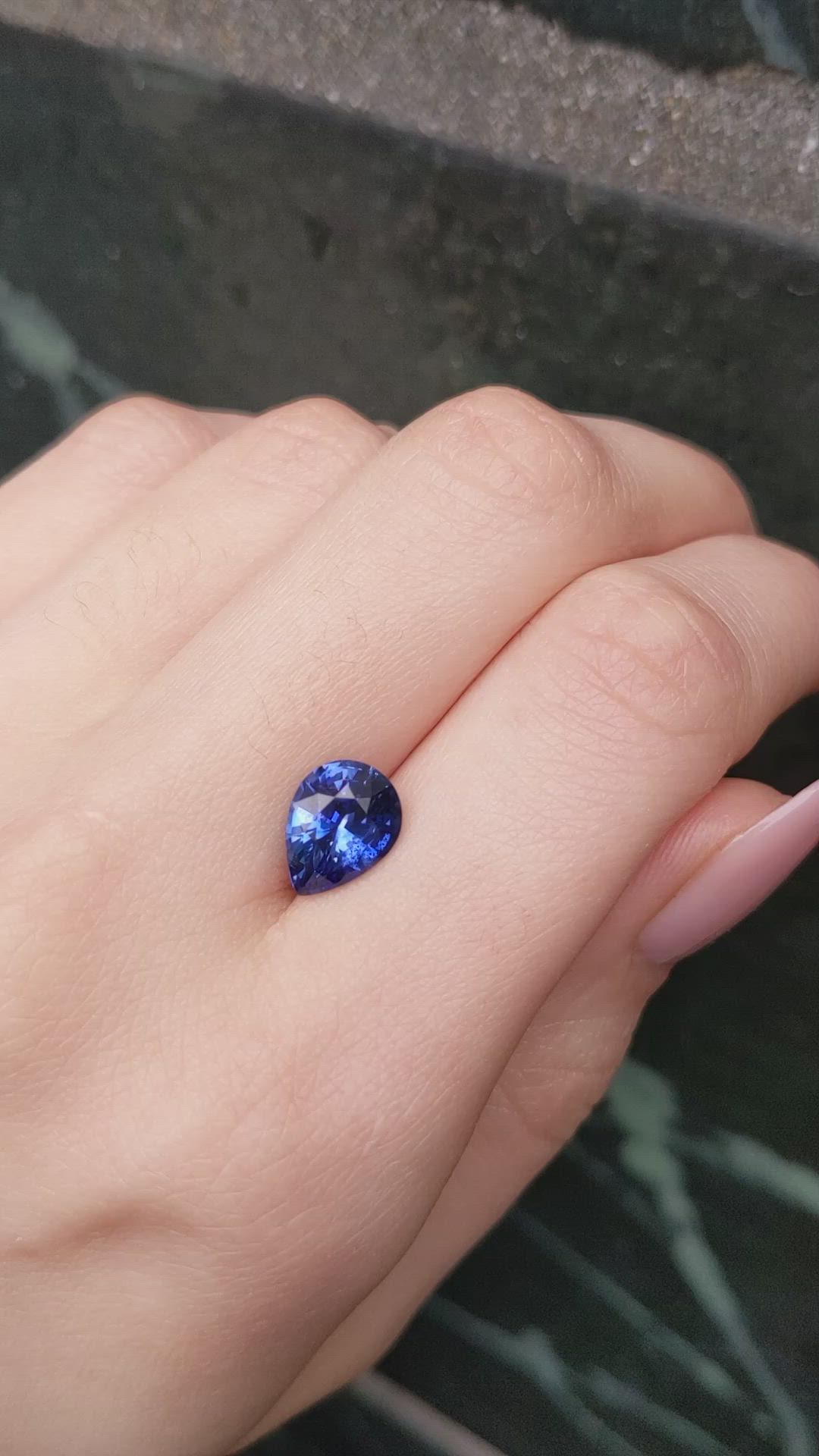 3.29 Ct. Blue Sapphire from Ceylon (Sri Lanka) Size Video