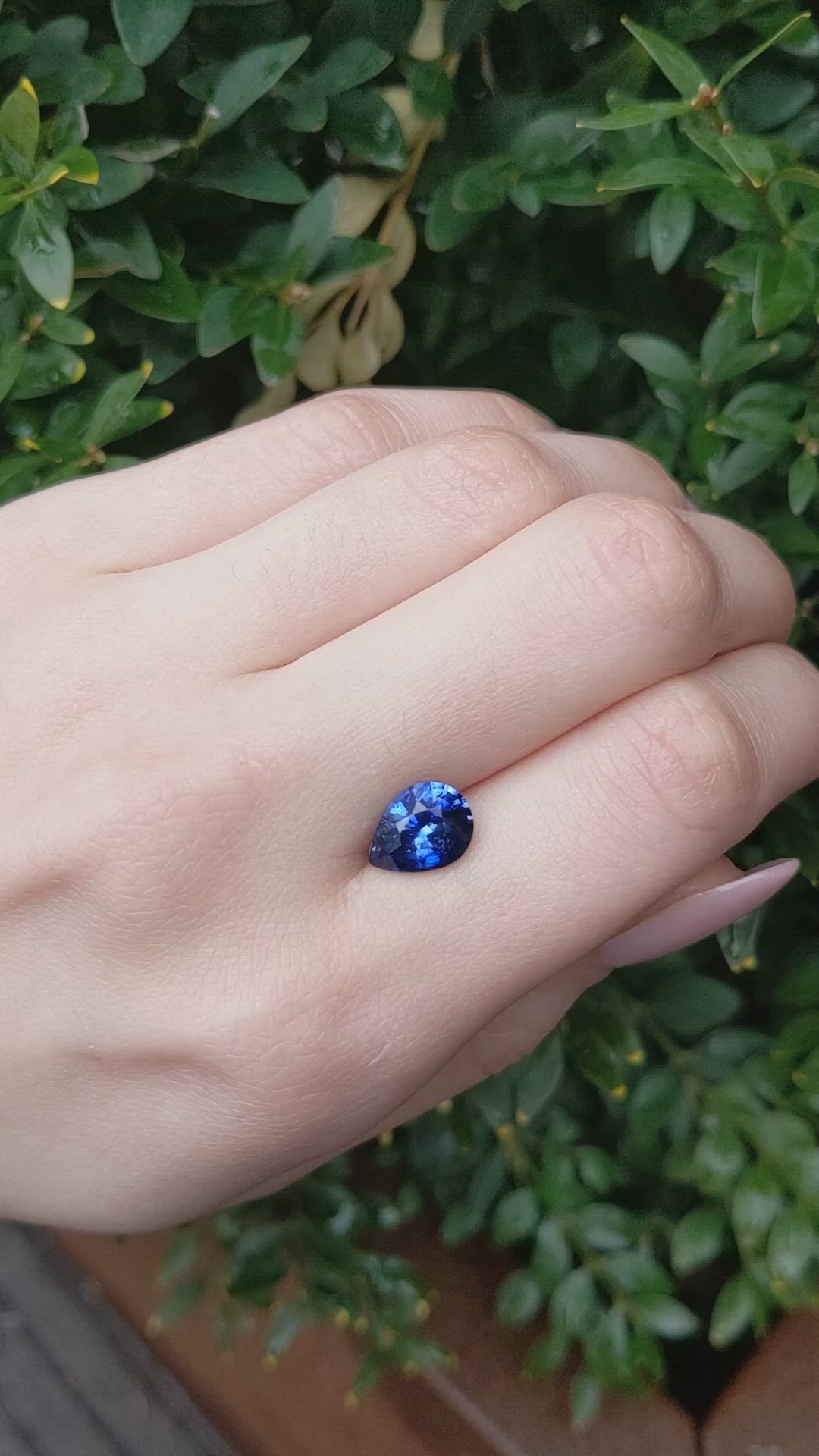 3.29 Ct. Blue Sapphire from Ceylon (Sri Lanka) Size Video