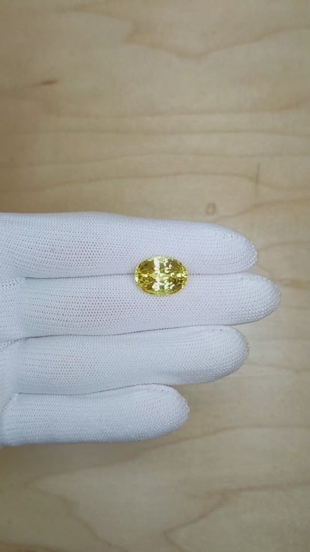 11.94 Ct. Yellow Sapphire from Ceylon (Sri Lanka) Size Video