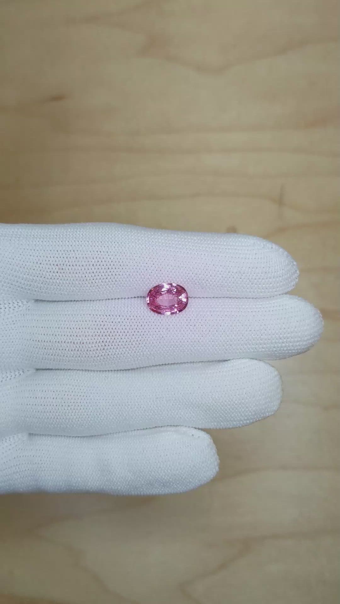 3.20 Ct. Padparadscha Sapphire from Ceylon (Sri Lanka) Size Video