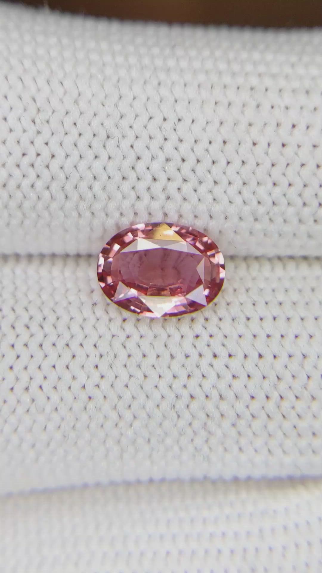 1.51 Ct. Padparadscha Sapphire from Ceylon (Sri Lanka) Size Video