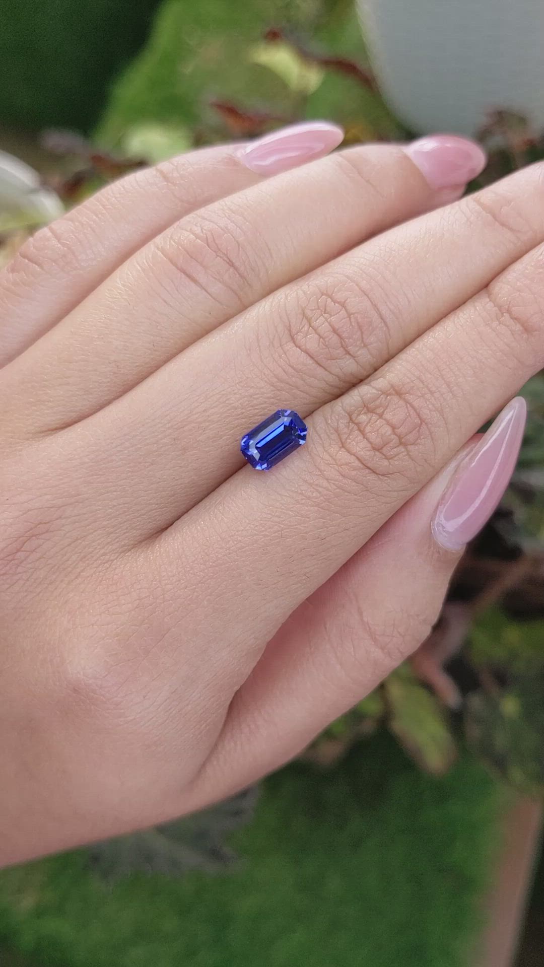 2.57 Ct. Blue Sapphire from Ceylon (Sri Lanka) Size Video