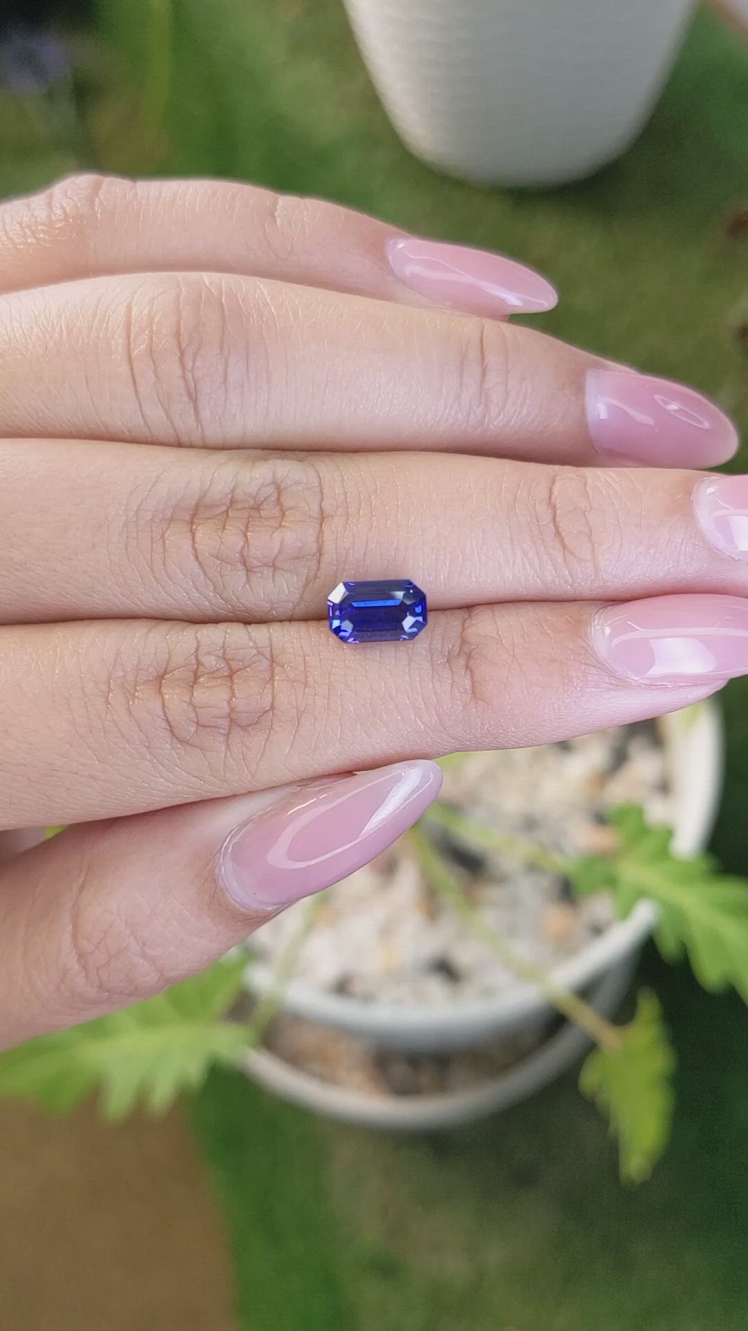 2.57 Ct. Blue Sapphire from Ceylon (Sri Lanka) Size Video