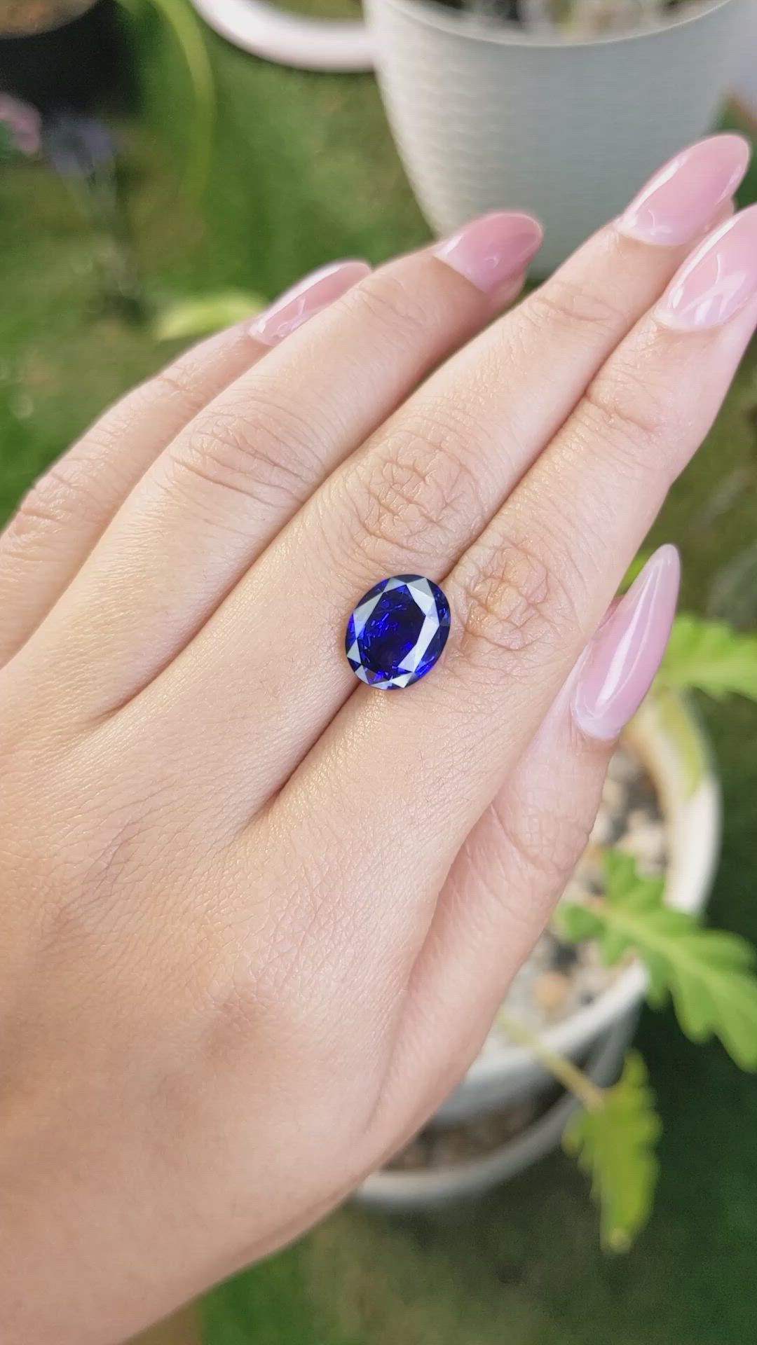 5.24 Ct. Blue Sapphire from Ceylon (Sri Lanka) Size Video