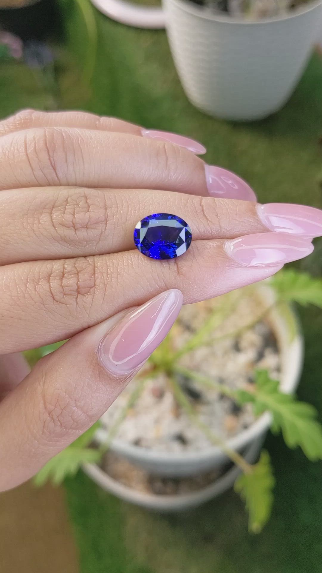 5.24 Ct. Blue Sapphire from Ceylon (Sri Lanka) Size Video