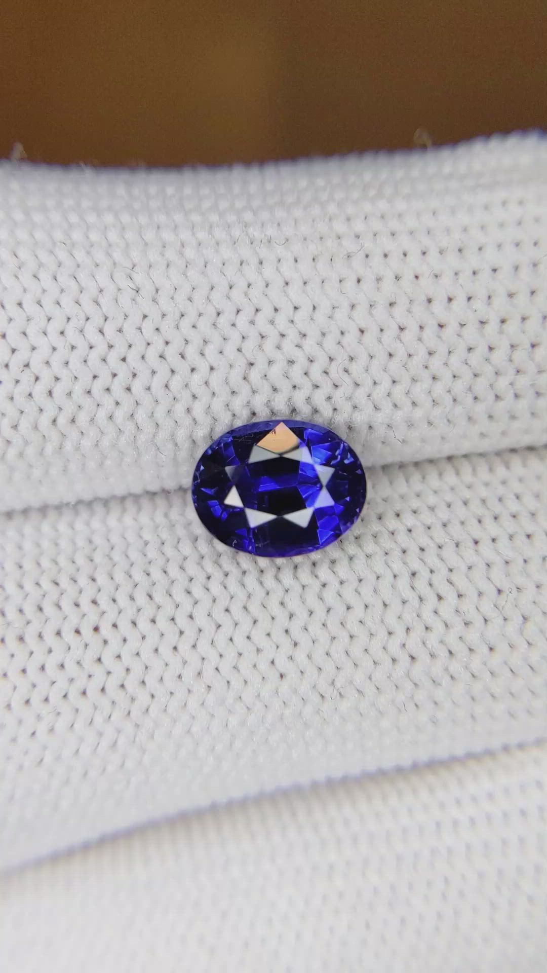 2.51 Ct. Blue Sapphire from Ceylon (Sri Lanka) Size Video