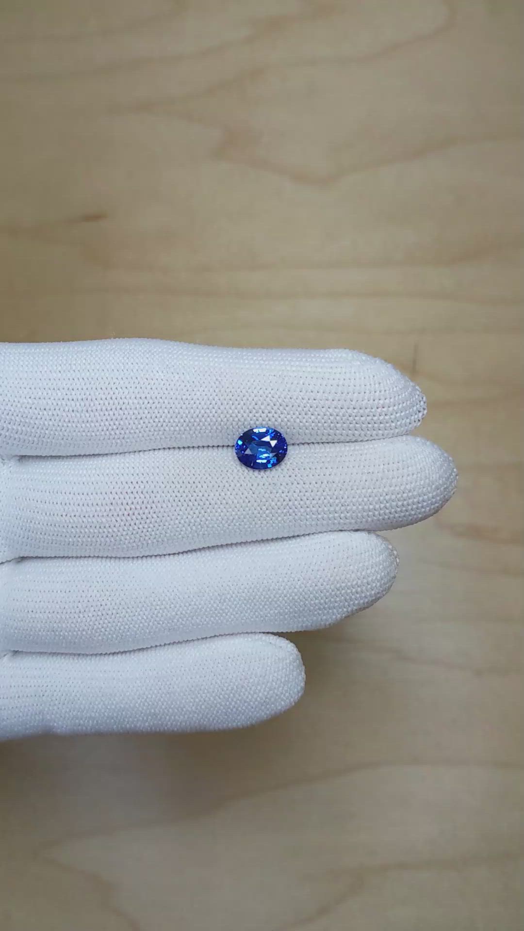 2.12 Ct. Blue Sapphire from Ceylon (Sri Lanka) Size Video