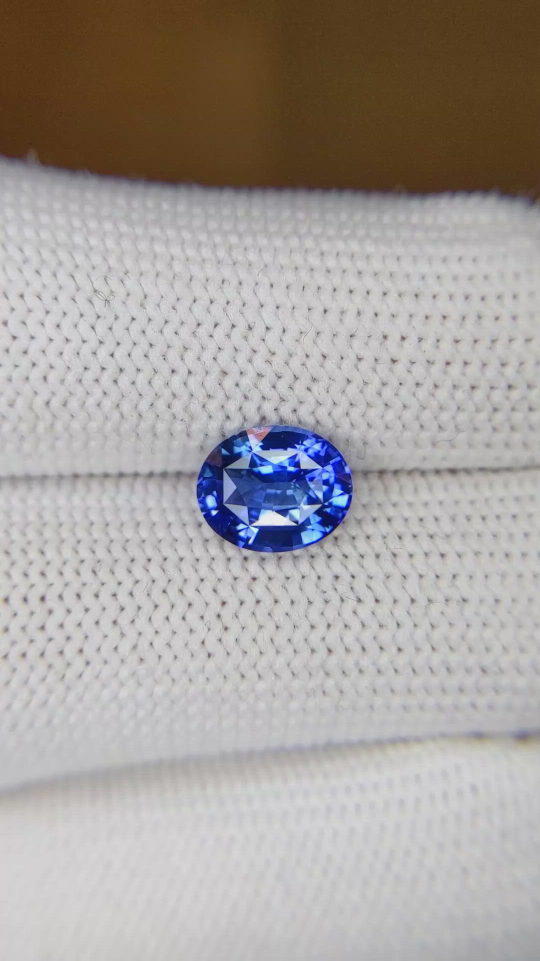 2.12 Ct. Blue Sapphire from Ceylon (Sri Lanka) Size Video