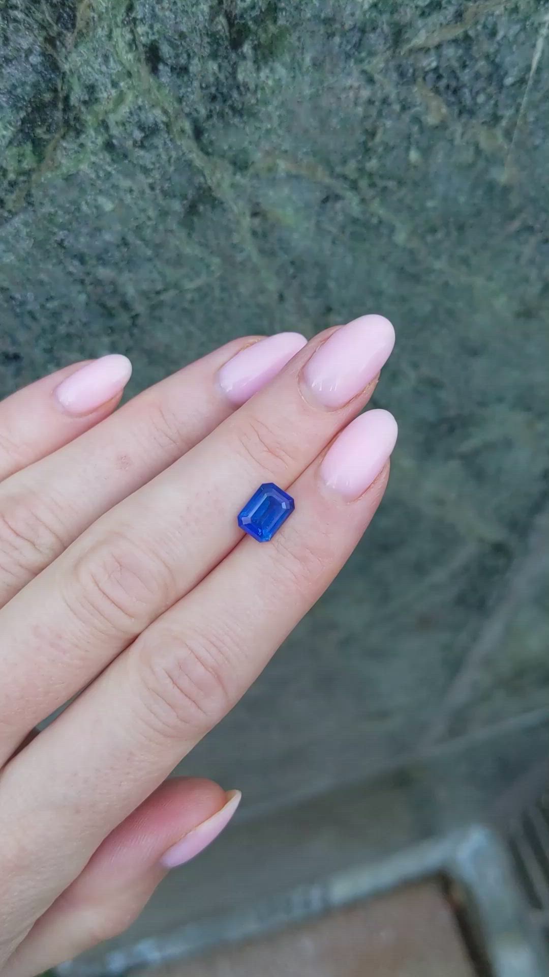 2.23 Ct. Blue Sapphire from Ceylon (Sri Lanka) Size Video