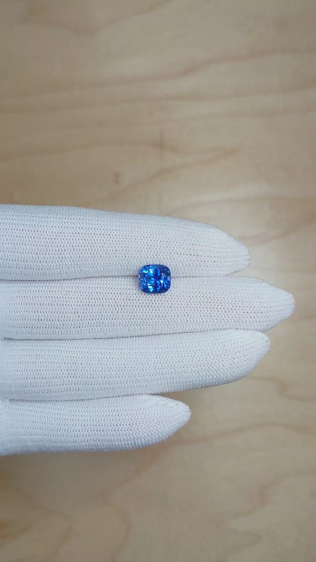 3.13 Ct. Blue Sapphire from Ceylon (Sri Lanka) Size Video