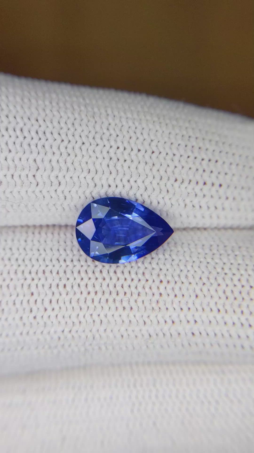 2.68 Ct. Blue Sapphire from Ceylon (Sri Lanka) Size Video