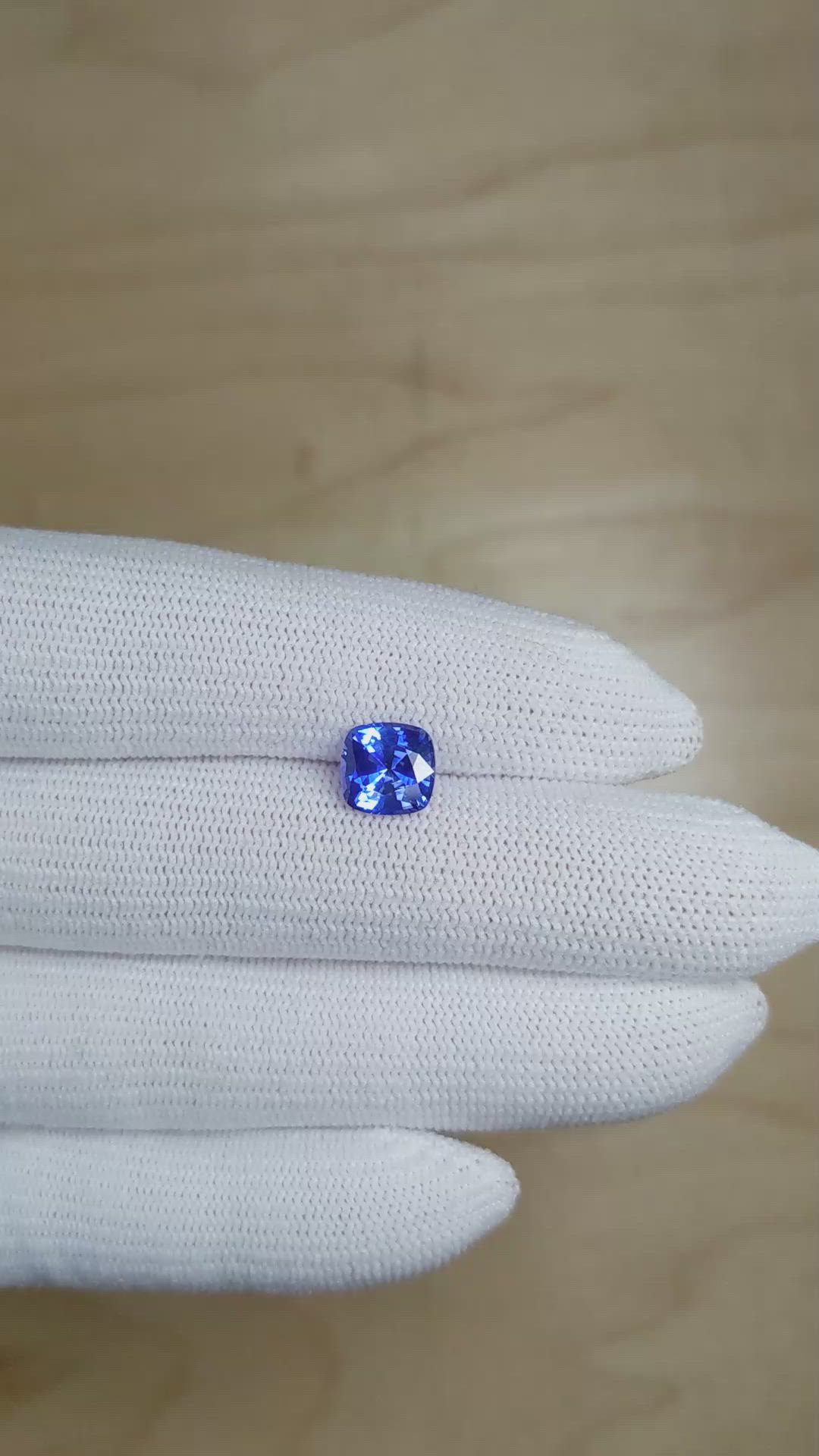 2.57 Ct. Blue Sapphire from Ceylon (Sri Lanka) Size Video