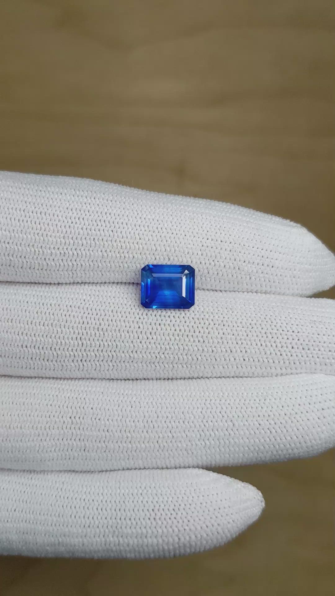 3.30 Ct. Blue Sapphire from Ceylon (Sri Lanka) Size Video