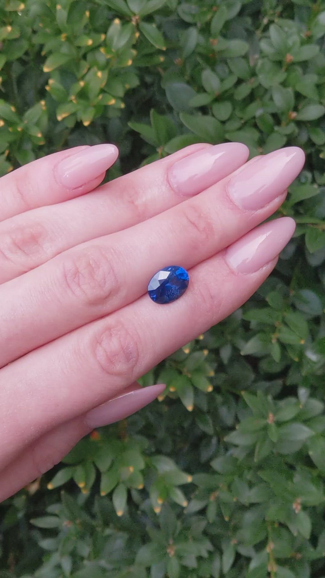 5.03 Ct. Blue Sapphire from Ceylon (Sri Lanka) Size Video