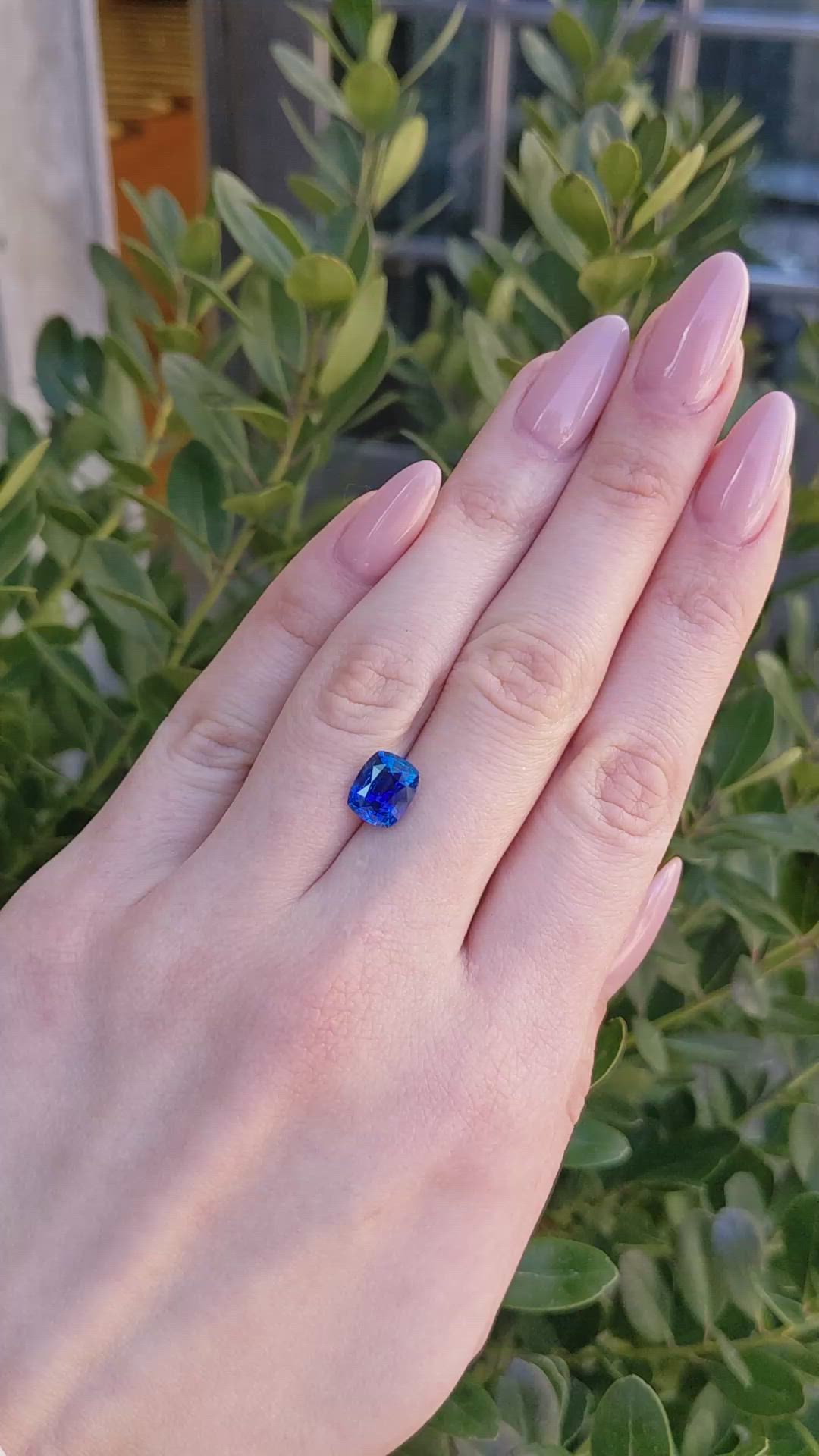 3.06 Ct. Blue Sapphire from Ceylon (Sri Lanka) Size Video