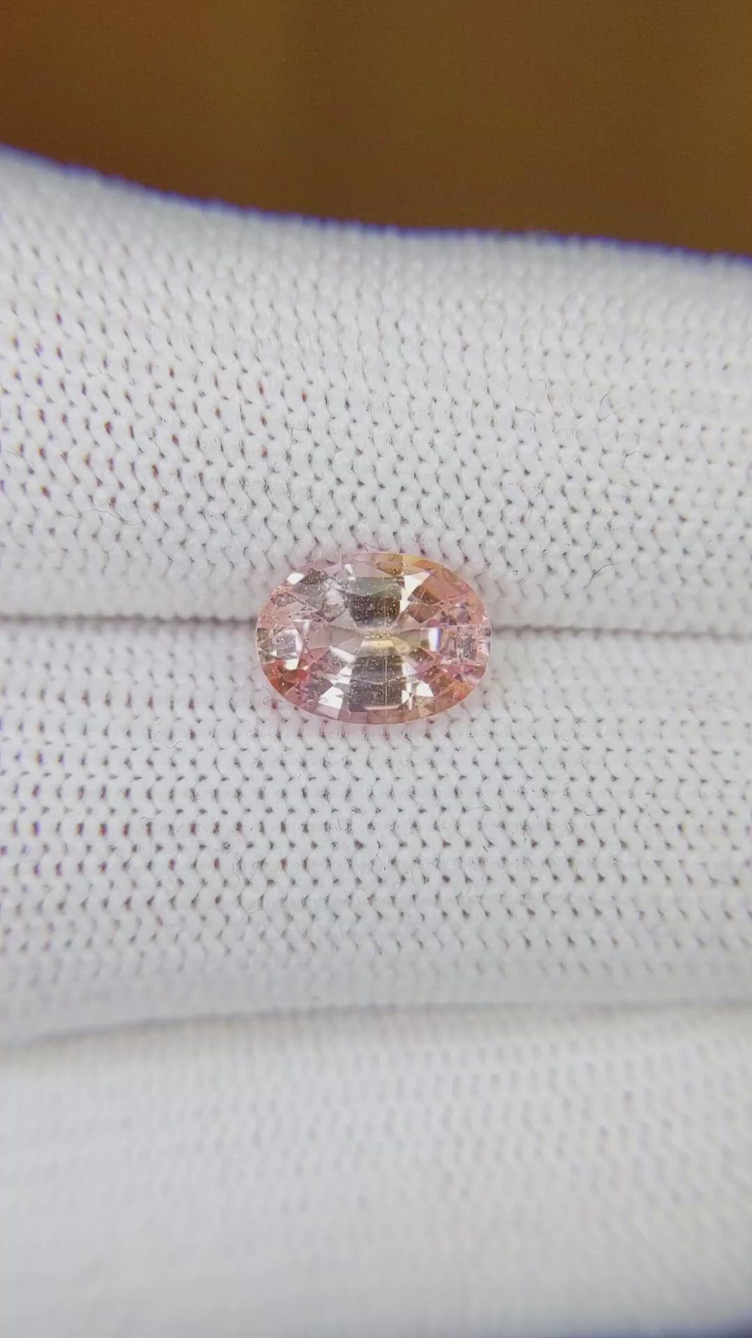 2.28 Ct. Padparadscha Sapphire from Ceylon (Sri Lanka) Size Video