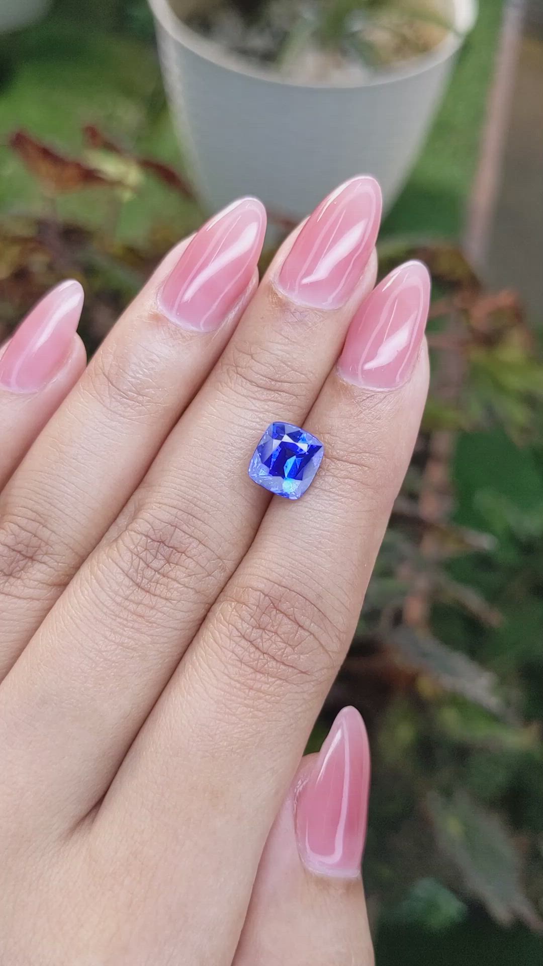 3.53 Ct. Blue Sapphire from Ceylon (Sri Lanka) Size Video