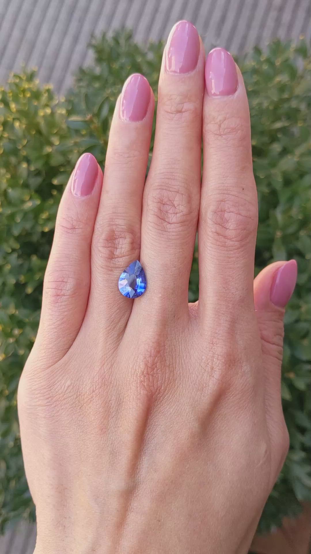 3.13 Ct. Blue Sapphire from Ceylon (Sri Lanka) Size Video