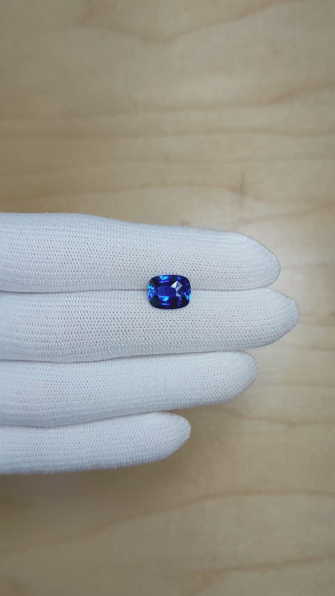 3.36 Ct. Blue Sapphire from Ceylon (Sri Lanka) Size Video