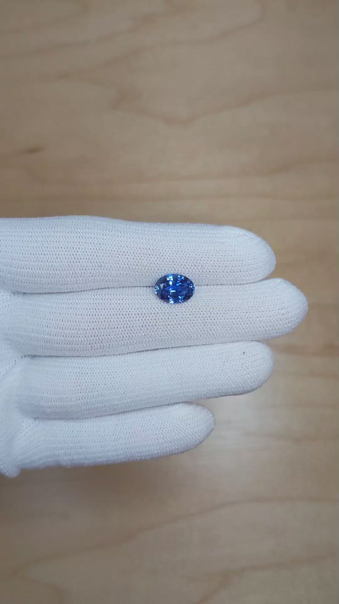 3.18 Ct. Blue Sapphire from Ceylon (Sri Lanka) Size Video